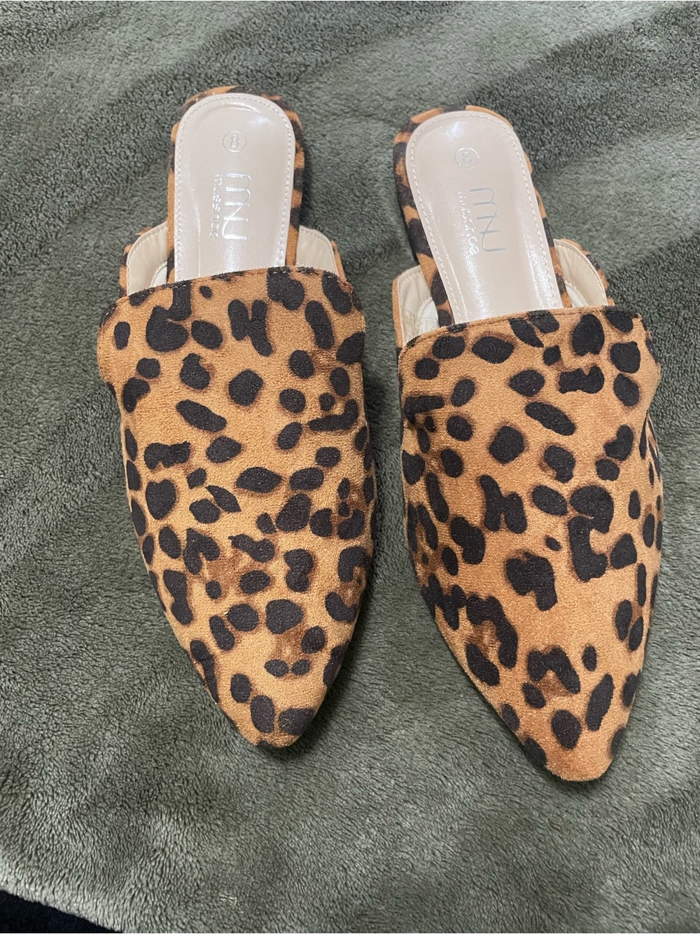 Pointed Leopard Print Slip-On Mules - Tan/Black
